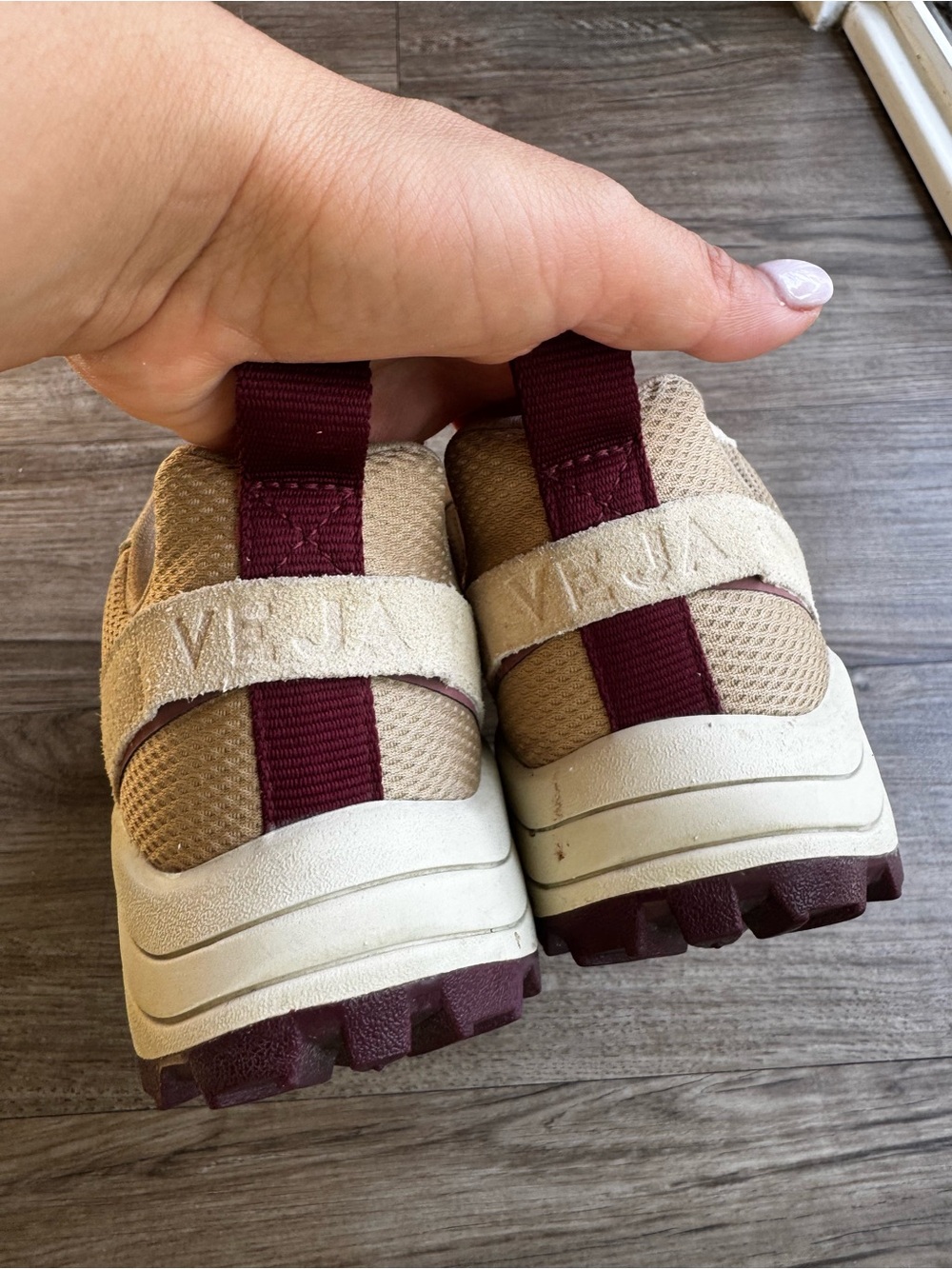 Veja Venturi suede maroon sneakers size 8.5 - Picture 3 of 10